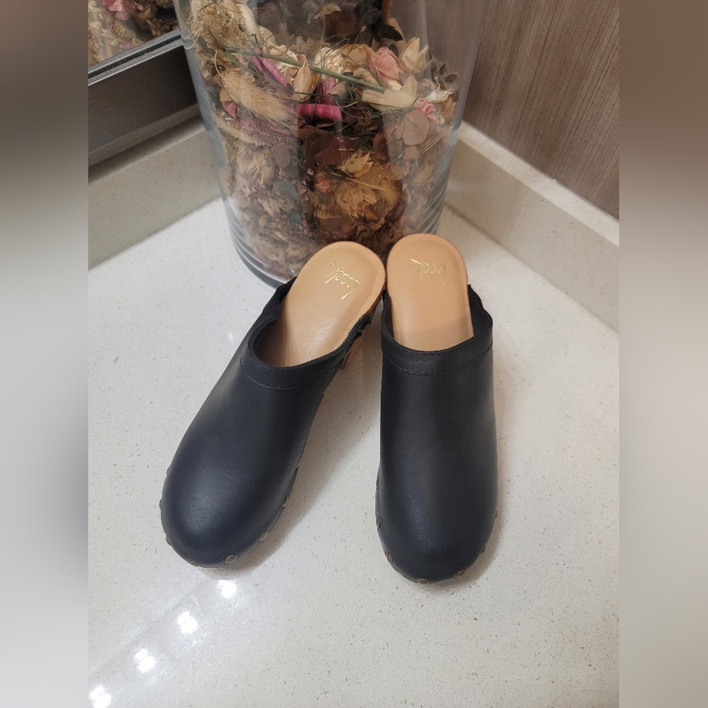 beek Black Leather Mule Clogs
